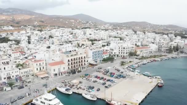 Vuelo Aéreo Avión Tripulado Hacia Puerto Tinos Grecia Con Vistas — Vídeos de Stock