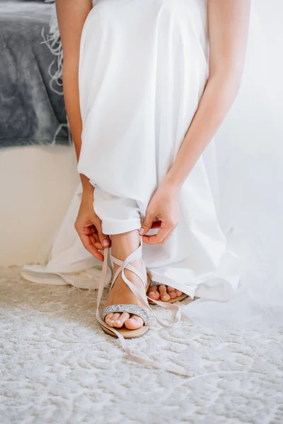 Bruidsschoenen Met Edelstenen — Stockfoto