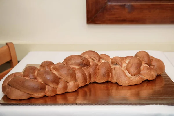 Bar mitzvah. Genç bir çocuk için bir tören. Ekmek.