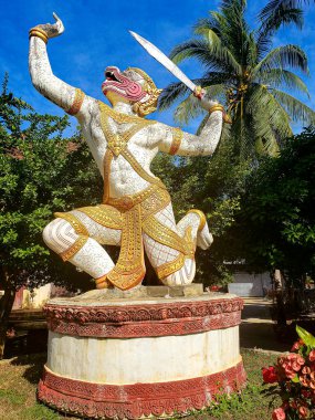 Battambang, Kamboçya, 2 Ocak 2020: heykel tapınağı figürü