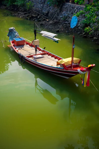 Långstjärtad Båt Hamn — Stockfoto