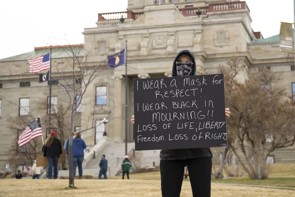 Helena Montana Abril 2020 Una Mujer Protestante Viste Negro Con —  Fotos de Stock