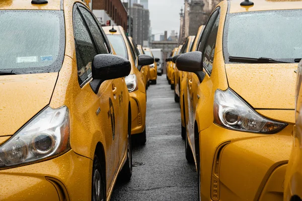 Nueva York Nueva York Estados Unidos Abril 2020 Muchos Coches —  Fotos de Stock