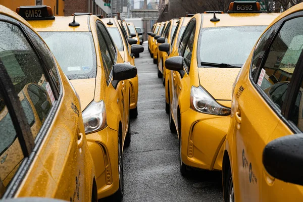 Nueva York Nueva York Estados Unidos Abril 2020 Muchos Coches —  Fotos de Stock