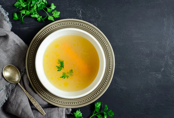 Bouillon de frango caseiro — Fotografia de Stock