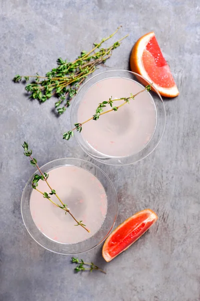 Cocktail di pompelmo e timo gin — Foto Stock