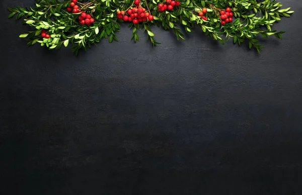 Natürliche rustikale Weihnachten dekorativen Hintergrund mit Leerraum — Stockfoto
