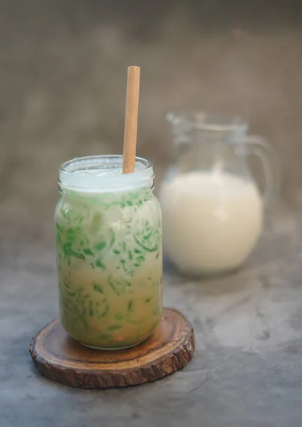 Cendol Indonesian Iced Dessert Rice Flour Pandanus Jelly Coconut Milk — Stock Photo, Image