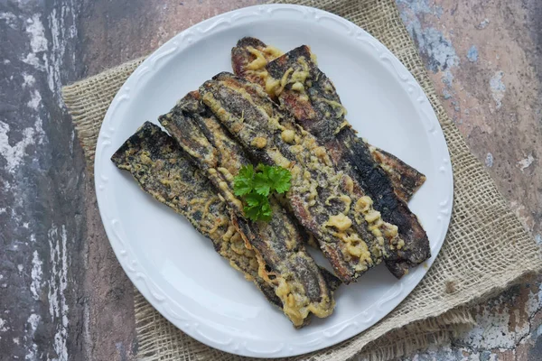 Kurutulmuş muz (satılık pisang)) 