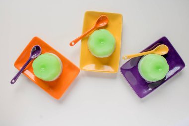 Renkli Agar-agar (jöle) tatlı