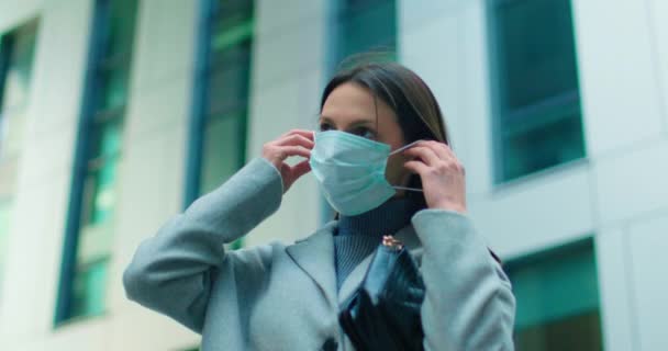 Businesswoman Protective Mask — Stock Video