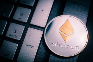 Bitcoin ve Ethereum. Sanal elektronik dijital para