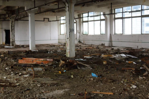 废弃建筑物中的房间 — 图库照片
