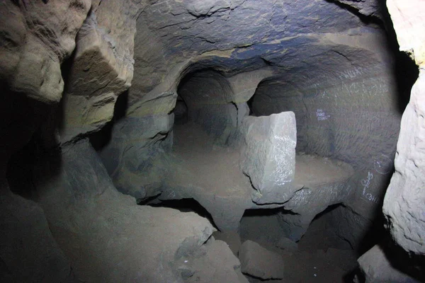 Πολλές Σήραγγες Στη Σπηλιά — Φωτογραφία Αρχείου