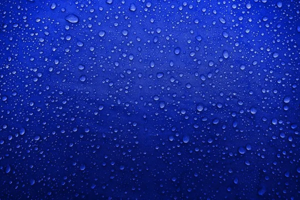 Água Cai Tecido Gotas Água Fundo Azul Condensado Água Cai — Fotografia de Stock