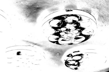 Soyut arkaplan. Monokrom dokusu. Siyah ve beyaz desenli arkaplan. 