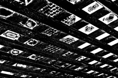 Kışın donmuş şelale. Transcarpathia, Rakhiv bölgesi, Kobiletska Polyana köyü.