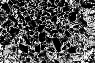 Doğada kayalık yol