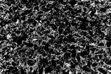 Yere düşen sarı yapraklar