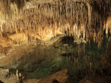 Rock ve su ipuçları