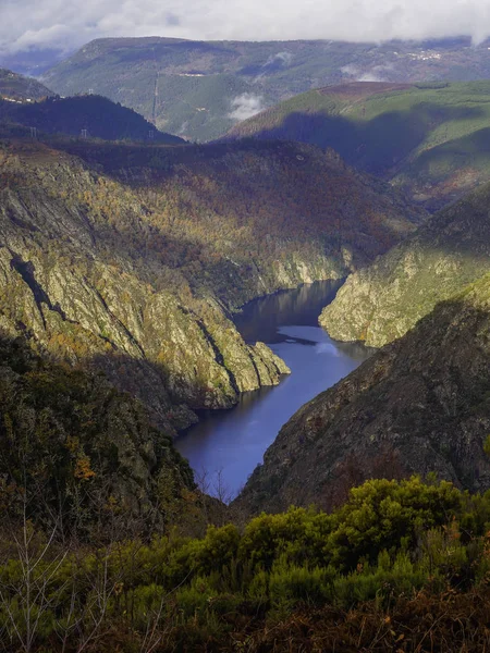 Río cañón paisaje sil — Foto de Stock