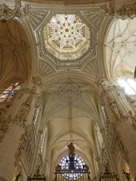 Nave of the Cathedral of Santa Maria — Stock fotografie