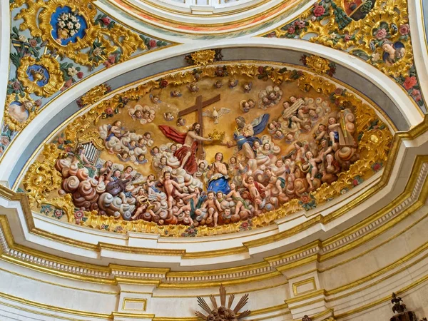 Cúpula oval da Sacristia Prefeito da catedral — Fotografia de Stock