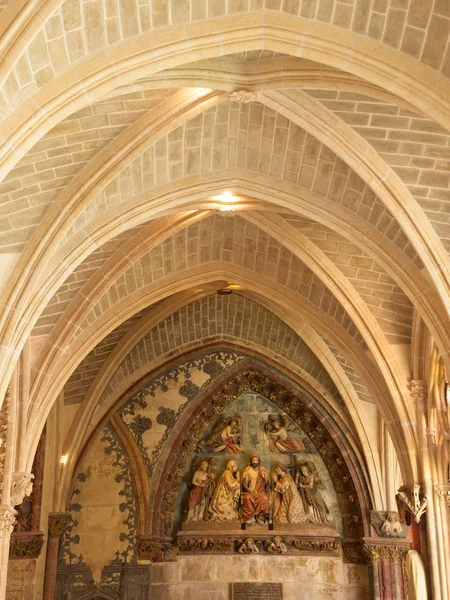 Sochy v dolním klášteře katedrály — Stock fotografie