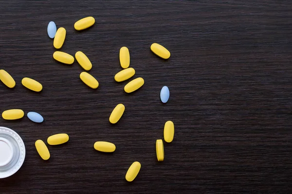 Gele Blauwe Pillen Tafel Pillen Gemengd — Stockfoto