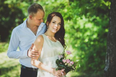 parkta sarılma güzel genç Çift