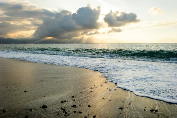 Zonsondergang Oceaan stralen — Stockfoto