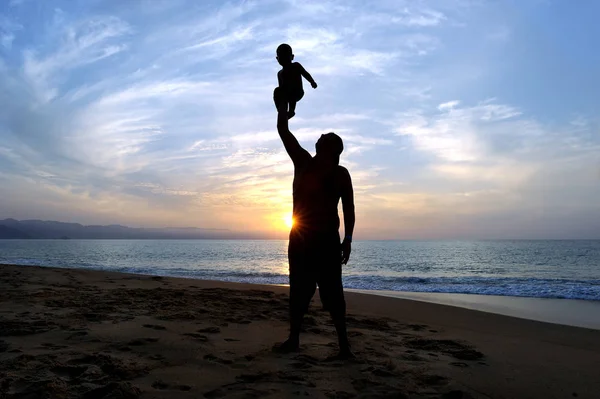 Padre Hijo Ocean Sunset —  Fotos de Stock