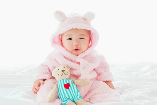 Zacht Selectief Focus Een Pasgeboren Aziatische Baby Jongen Maanden Glimlach — Stockfoto