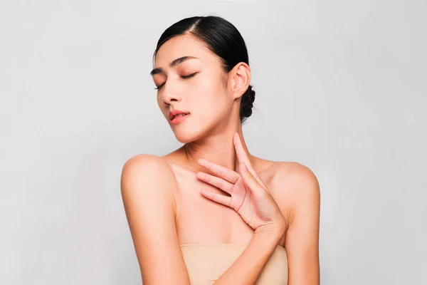 Joven Hermosa Mujer Asiática Con Piel Limpia Brillante Cosmetic Beauty — Foto de Stock