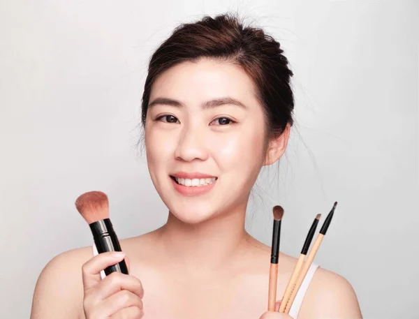 Ung Vacker Asiatisk Kvinna Med Ren Och Ljus Hud Cosmetic — Stockfoto