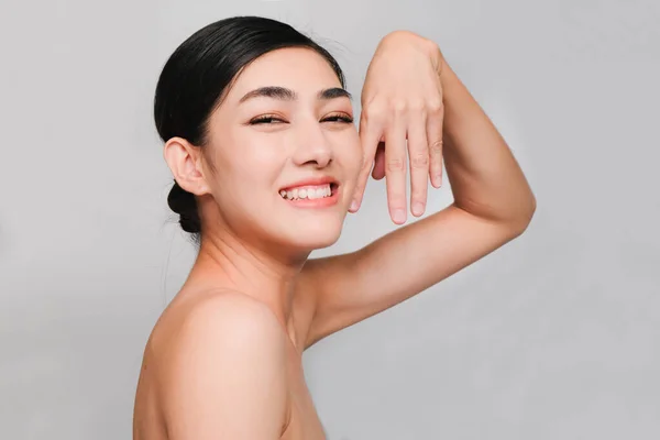 Hermosa Mujer Asiática Joven Chica Asiática Con Piel Limpia Brillante —  Fotos de Stock