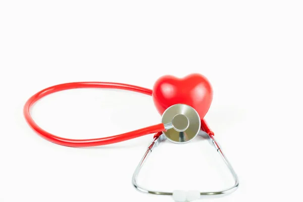 Koncepcja Opieki Zdrowotnej Red Medical Stetoskop Czerwone Serce Izolowane Białym — Zdjęcie stockowe