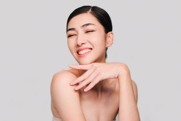 Joven Hermosa Mujer Asiática Con Piel Limpia Brillante Cosmetic Beauty — Foto de Stock