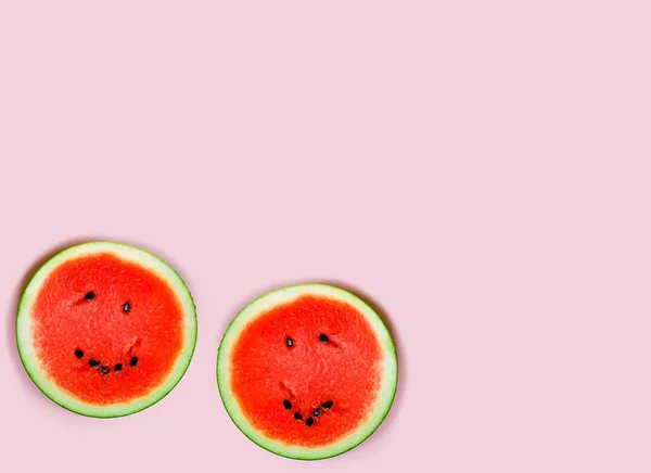 Wassermelone Von Oben Auf Blau Rosa Hintergrund — Stockfoto
