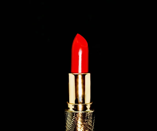 Rossetto Rosso Oro Slipcover Sfondo Nero Make Concetto Cosmetico — Foto Stock
