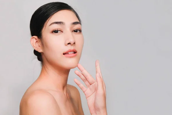 Joven Hermosa Mujer Asiática Con Piel Limpia Fresca Brillante Felicidad —  Fotos de Stock