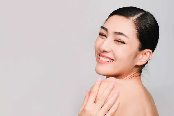 Joven Hermosa Mujer Asiática Con Piel Limpia Fresca Brillante Felicidad — Foto de Stock