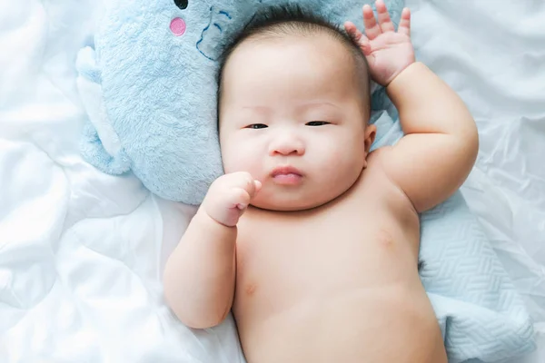 Arriba Ver Retrato Bebé Recién Nacido Asiático Lindo Niño Llevaba — Foto de Stock