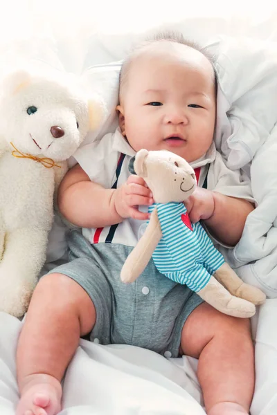 Arriba Ver Retrato Bebé Recién Nacido Asiático Lindo Niño Llevaba — Foto de Stock