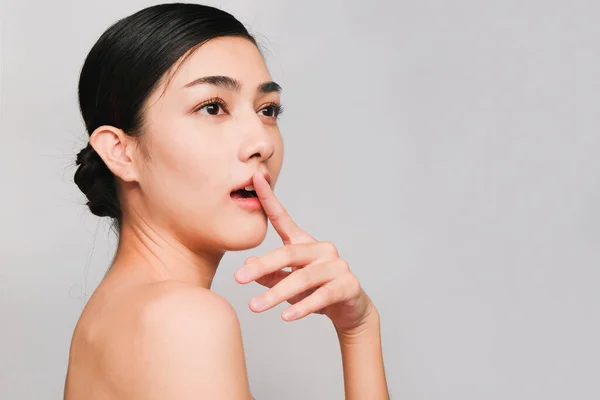 Ansikte Ung Vacker Asiatisk Kvinna Med Ren Fräsch Och Ljus — Stockfoto