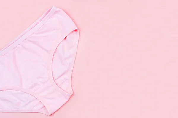 Top View Růžové Kalhotky Izolované Růžovém Pozadí Kopírovacím Prostorem Žena — Stock fotografie