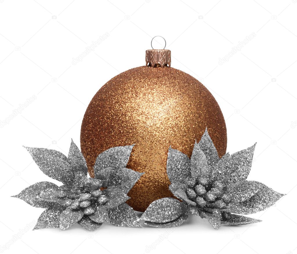 Group of gold christmas balls isolated on white background — Fotografie od ZakharovEvgeny