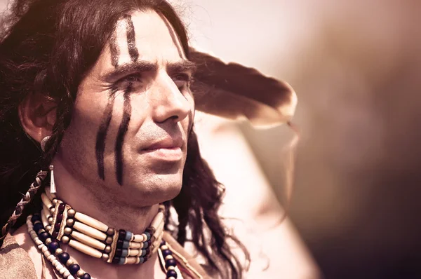 Portrait of american indian — Stock Photo, Image