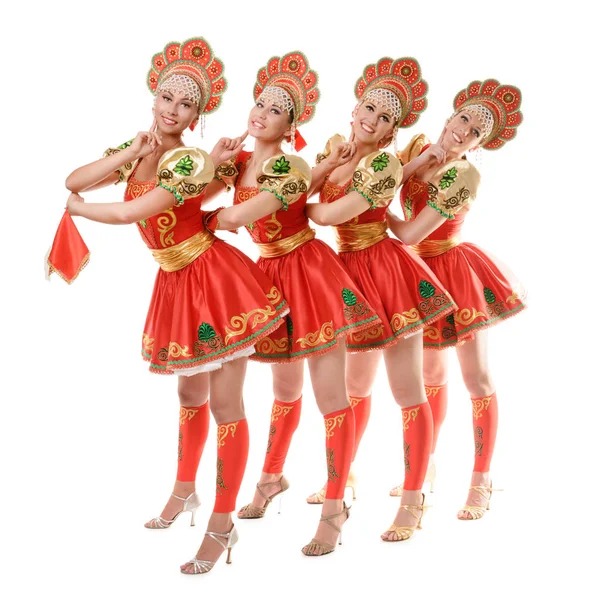 Groep van mooie meisjes in traditionele Russische kostuum geïsoleerd — Stockfoto