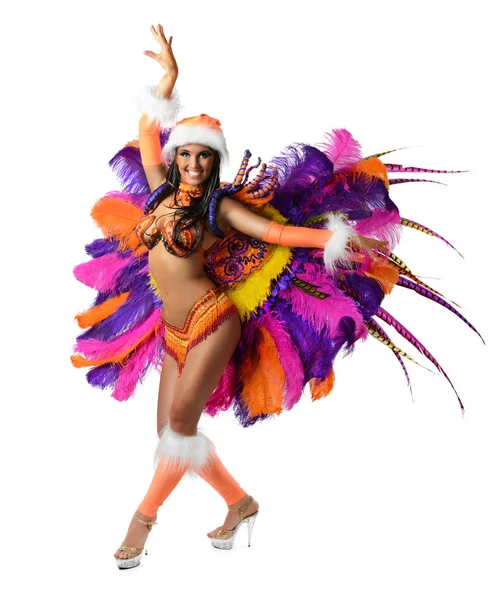 Улыбающаяся красивая девушка в ярком карнавальном костюме — стоковое фото